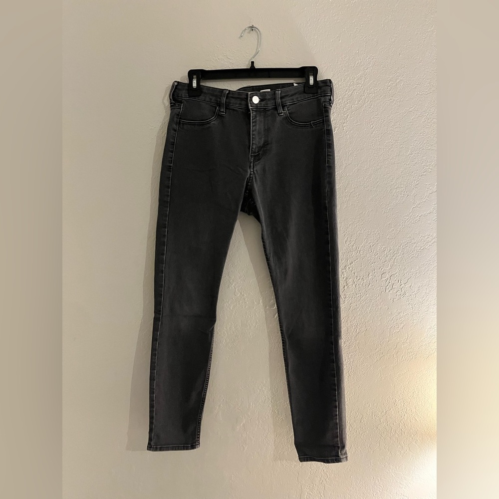 Gray skinny jeans